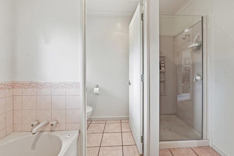 Photo of property in 484 Pukehangi Road, Pomare, Rotorua, 3015