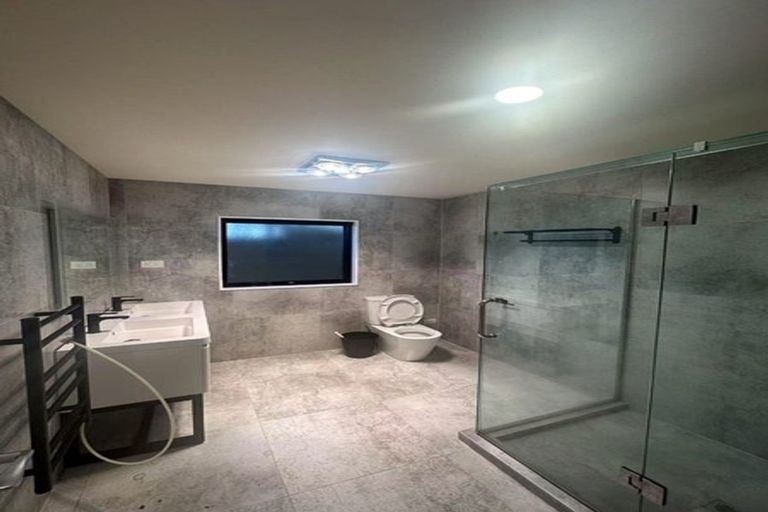 Photo of property in 86 Fairview Avenue, Fairview Heights, Auckland, 0632