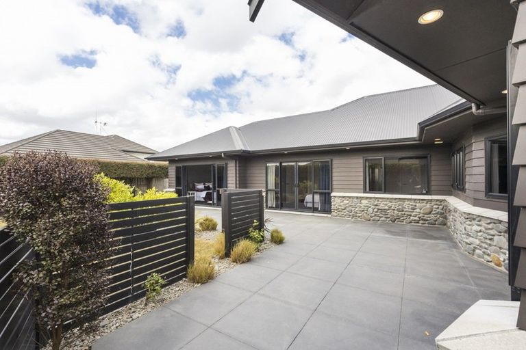 Photo of property in 6 Manhattan Court, Kelvin Grove, Palmerston North, 4414