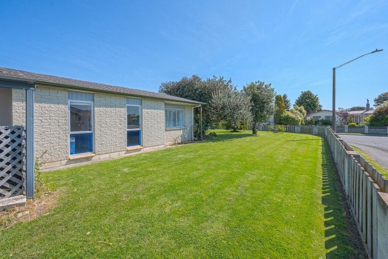 Photo of property in 30 Sutton Avenue, Clive, 4102