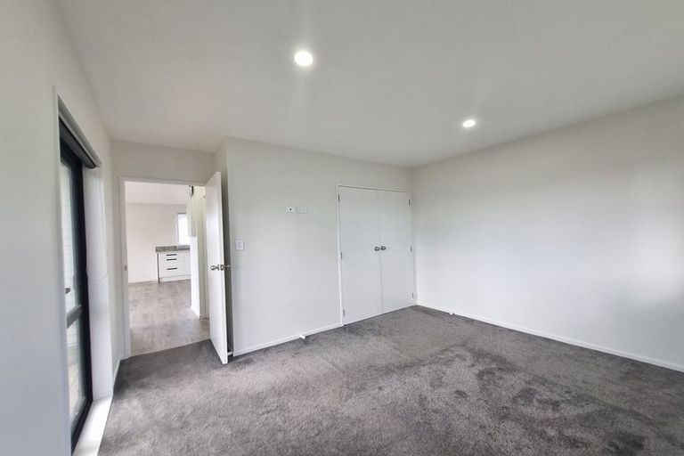 Photo of property in 2 Arnhem Place, Pukekohe, 2120