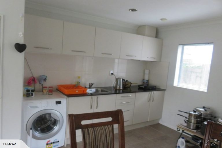 Photo of property in 10 Bushpark Place, Flat Bush, Auckland, 2016