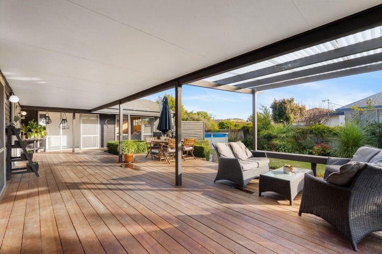 Photo of property in 11 Holyrood Street, Taradale, Napier, 4112