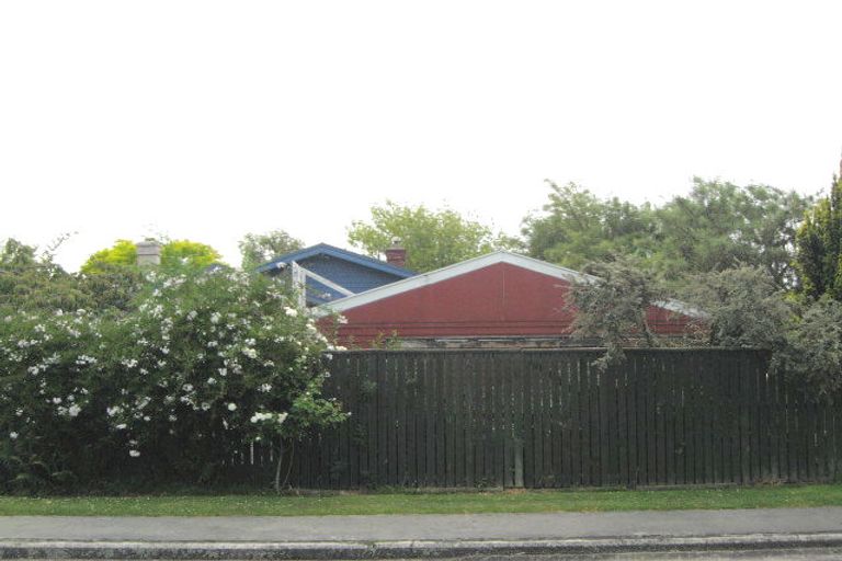 Photo of property in 133 Weston Road, St Albans, Christchurch, 8052