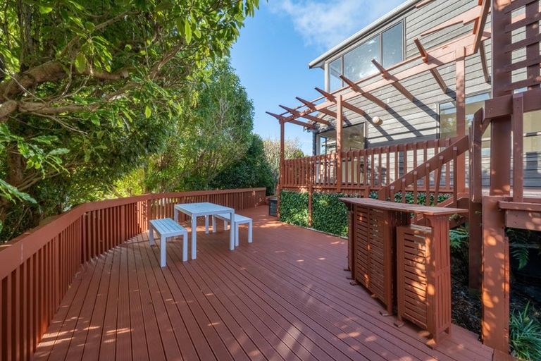 Photo of property in 12 Longmont Terrace, Churton Park, Wellington, 6037