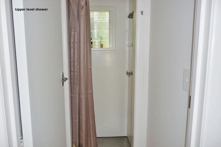 Photo of property in 16 Seaview Road, Cable Bay, 0420