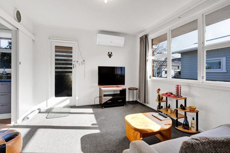 Photo of property in 10a Vogel Street, Fitzroy, New Plymouth, 4312