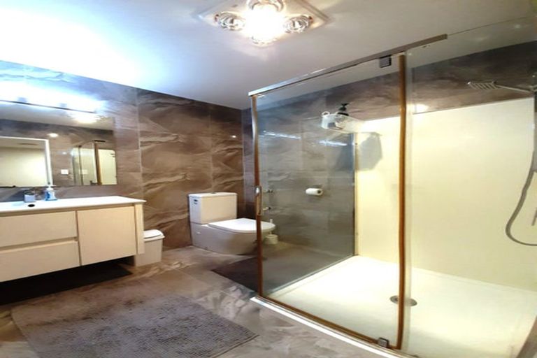 Photo of property in 22 Tinaku Road, Flat Bush, Auckland, 2019