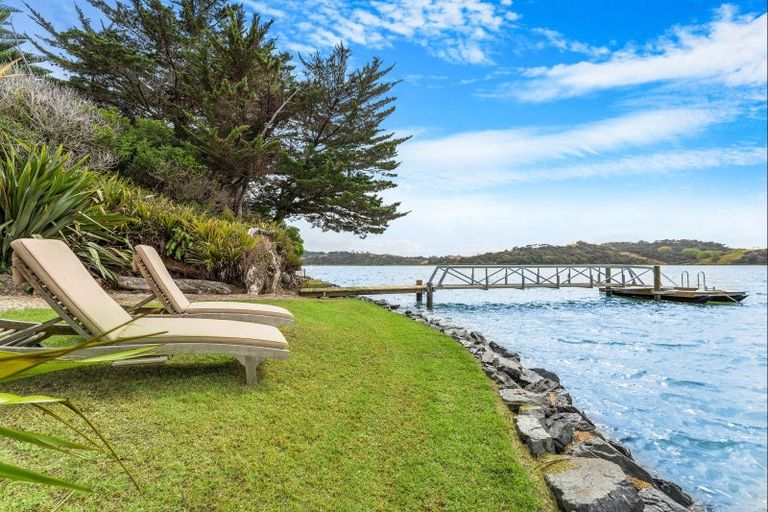 Photo of property in 9 Young Street, Mahurangi East, Warkworth, 0982