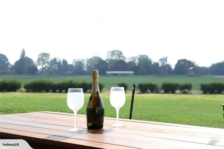 Photo of property in 10 Clover Close, Matangi, Hamilton, 3283