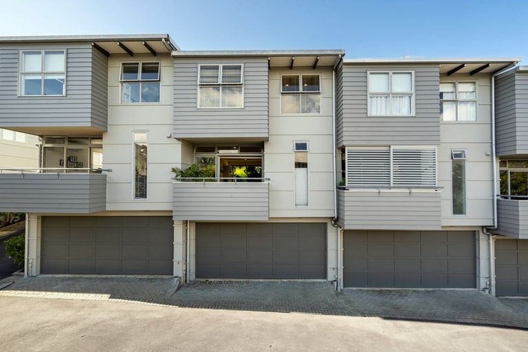 Photo of property in Habitat Apartments, 6/31 Byron Avenue, Takapuna, Auckland, 0622