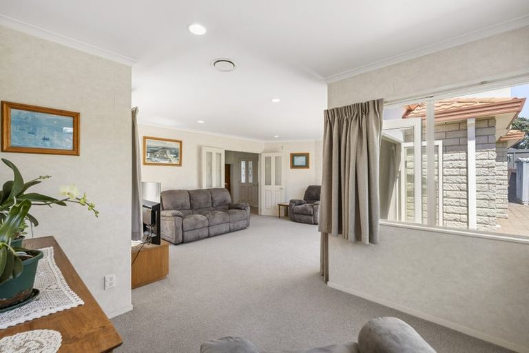 Photo of property in 1 Tui Street, Mount Maunganui, 3116