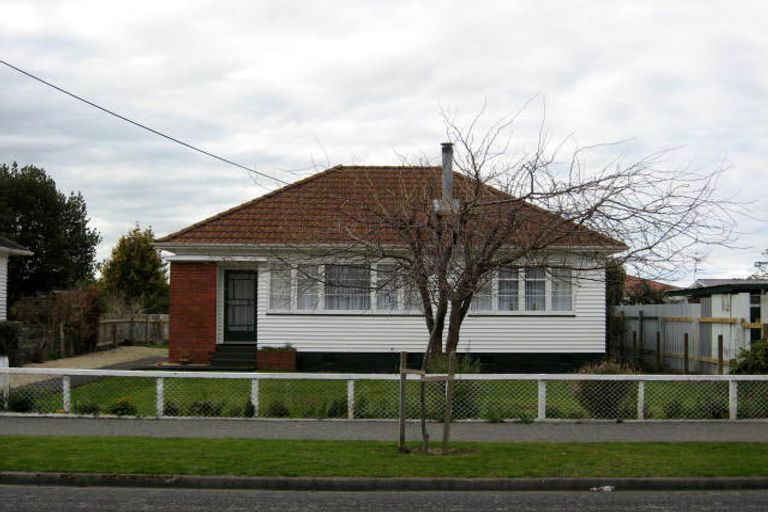 Photo of property in 22 Vivian Street, Solway, Masterton, 5810