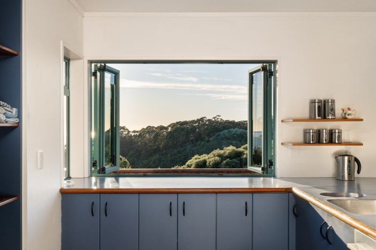 Photo of property in 36 Sirrah Street, Okitu, Gisborne, 4010