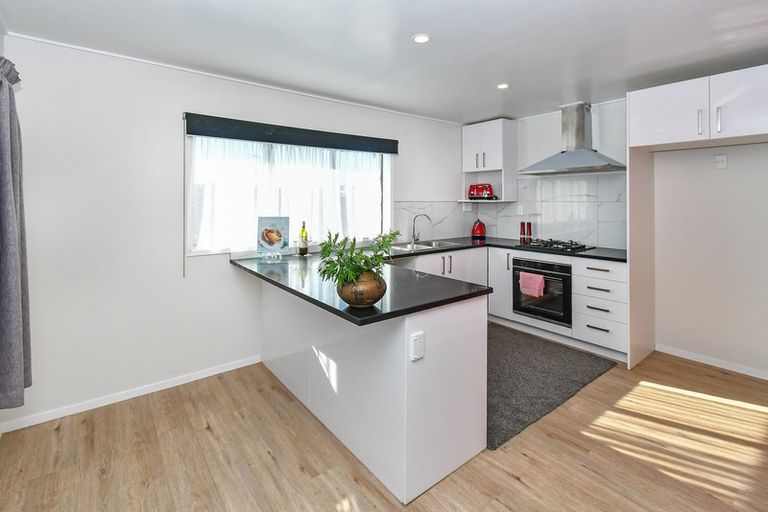 Photo of property in 1/16 Wood Street, Papakura, 2110