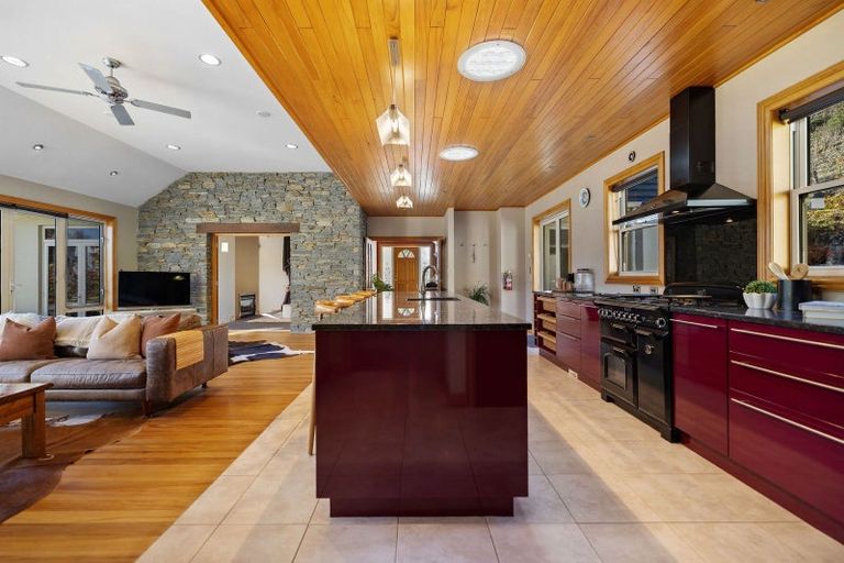 Photo of property in 714 Lake Hayes-arrow Junction Highway, Lake Hayes, Queenstown, 9371