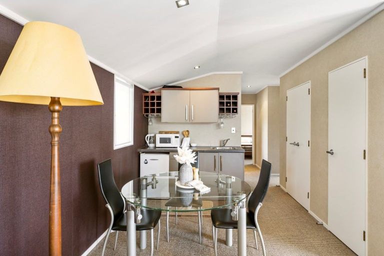 Photo of property in 23b Beach Road, Otumoetai, Tauranga, 3110