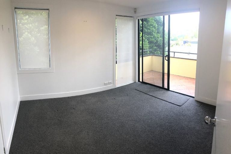 Photo of property in 1/2 The Esplanade, Castor Bay, Auckland, 0620
