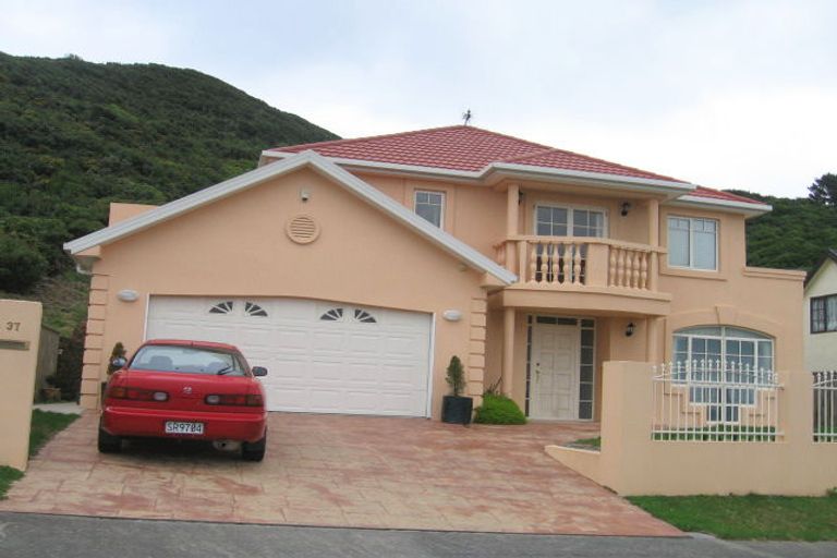 Photo of property in 37 Jaunpur Crescent, Broadmeadows, Wellington, 6035