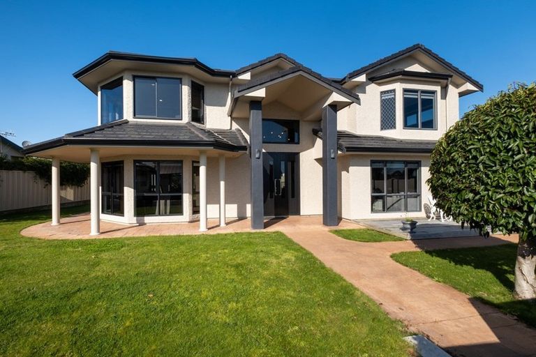 Photo of property in 20 Russell Robertson Drive, Havelock North, 4130