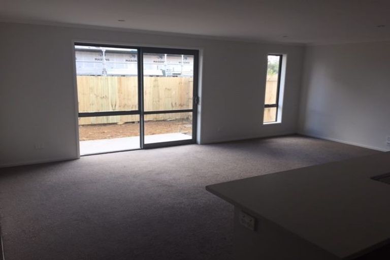 Photo of property in 17 Lamborn Drive, Papakura, 2110