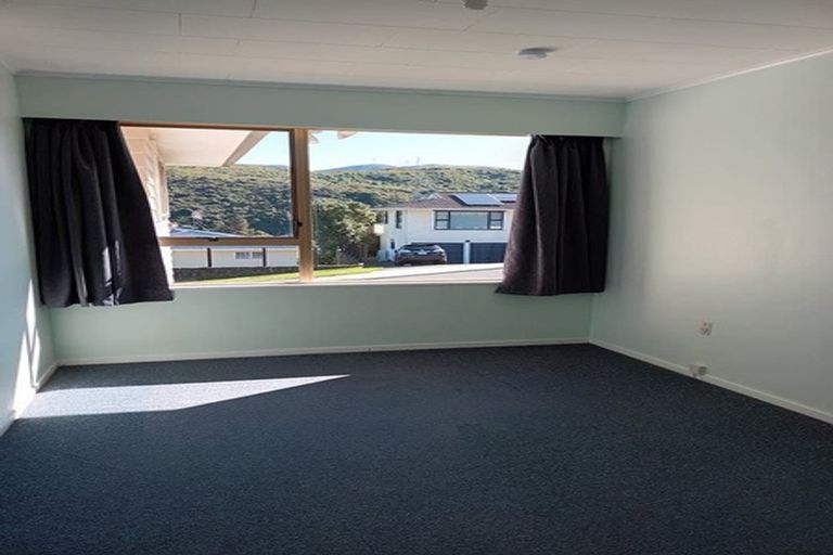 Photo of property in 8 Timaru Grove, Kelson, Lower Hutt, 5010