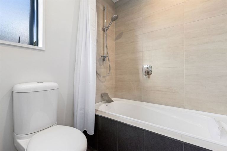 Photo of property in 77 Landsdowne Terrace, Cashmere, Christchurch, 8022