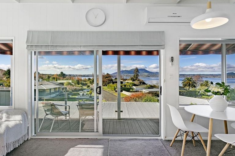 Photo of property in 2/22 Alberta Street, Acacia Bay, Taupo, 3330