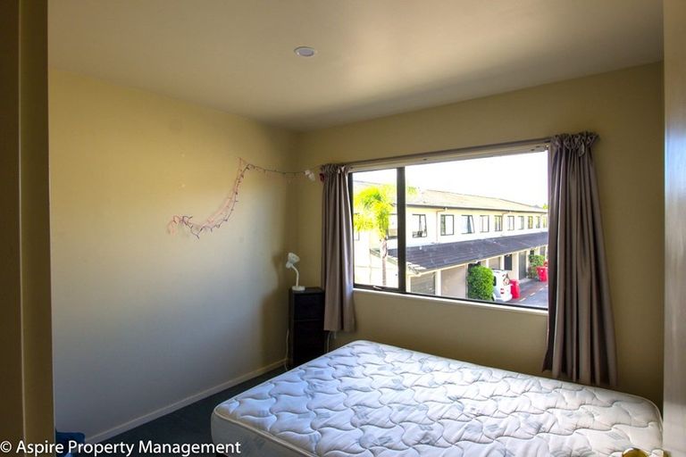 Photo of property in Casa Bella, 3/427 Albany Highway, Albany, Auckland, 0632