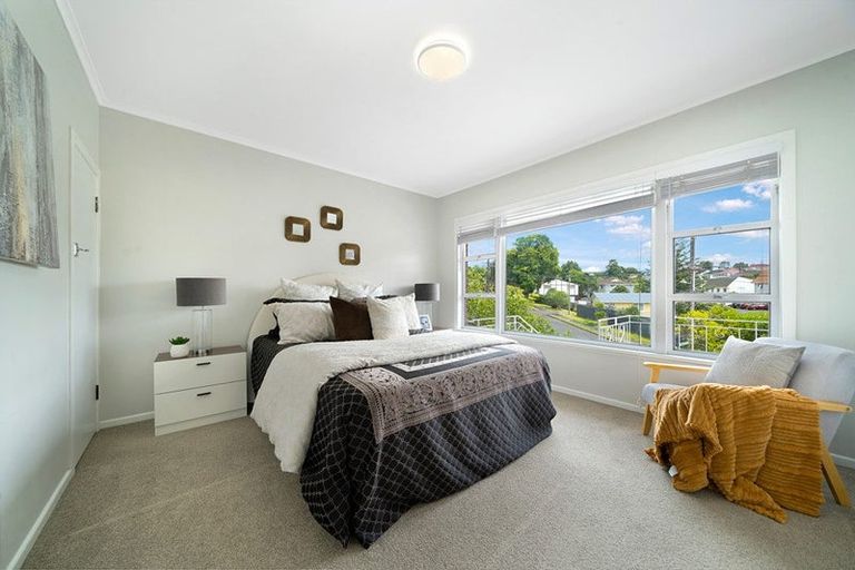 Photo of property in 38 Kohekohe Street, New Lynn, Auckland, 0600