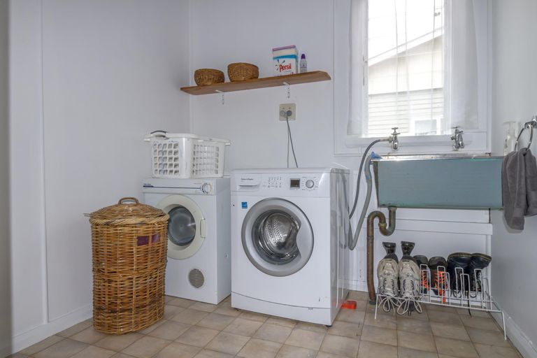 Photo of property in 90 Lyndhurst Street, Takaro, Palmerston North, 4412