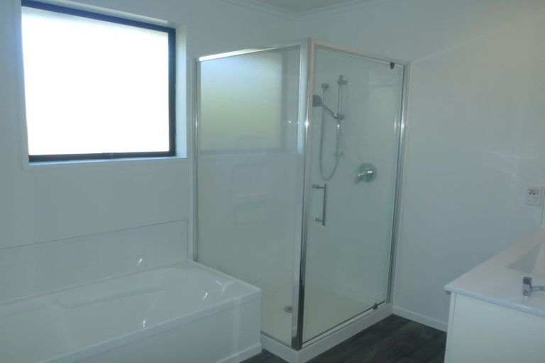 Photo of property in 243 Queenspark Drive, Parklands, Christchurch, 8083