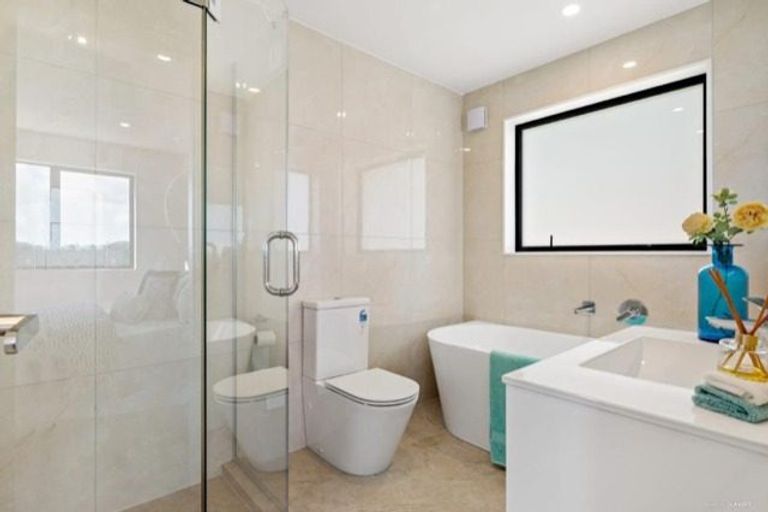 Photo of property in 13 Pacific Heights Road, Orewa, 0931