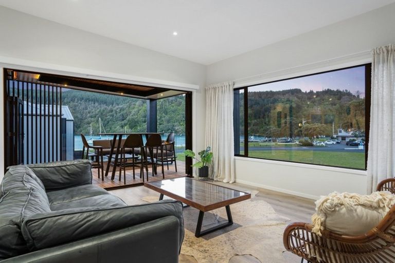 Photo of property in 204 Bond Street, Whangamata, 3620