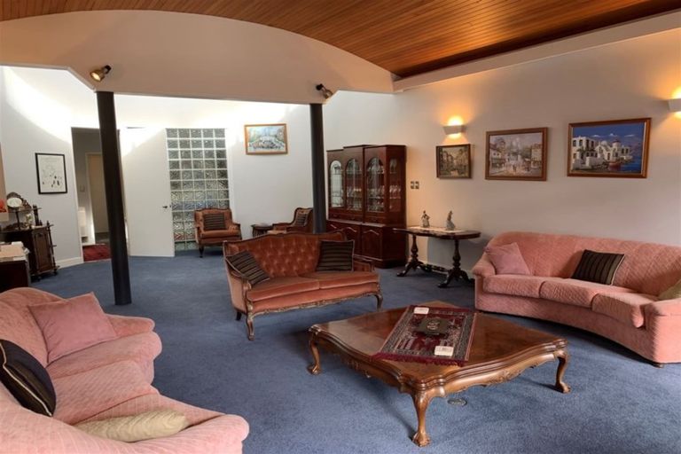 Photo of property in 1 Thurlestone Place, Burnside, Christchurch, 8053