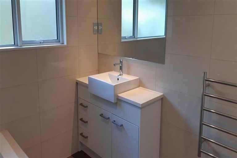 Photo of property in 7 Albertine Place, Greenhithe, Auckland, 0632