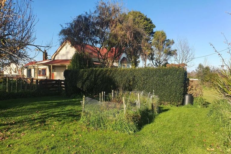 Photo of property in 105 Campbell Road, Aorangi, Feilding, 4775