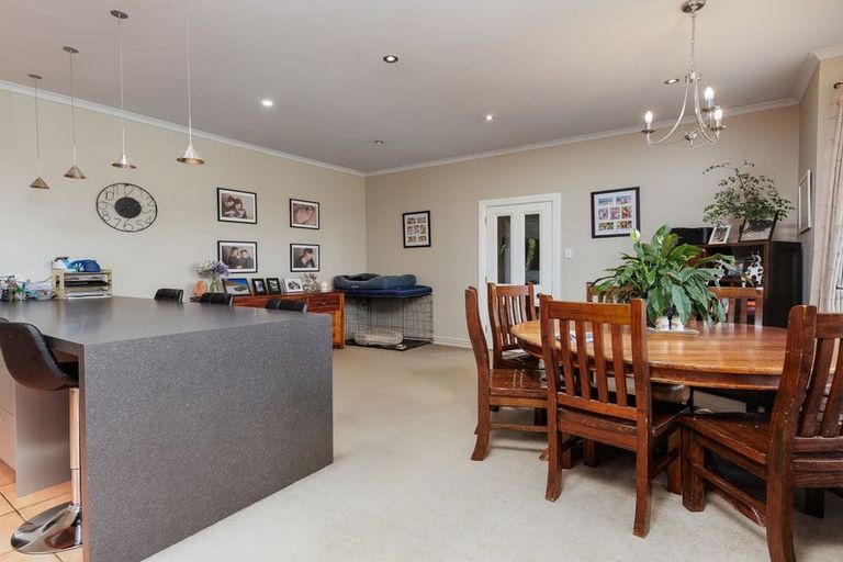 Photo of property in 302 Timaru Road, Waimate, 7978