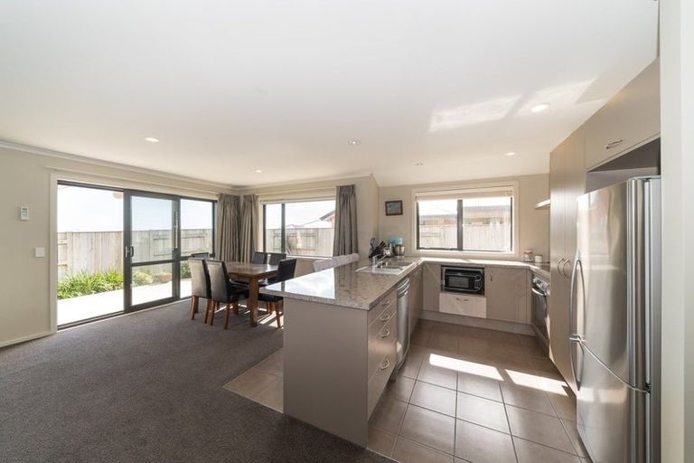 Photo of property in 187a Pacific Drive, Fitzherbert, Palmerston North, 4410