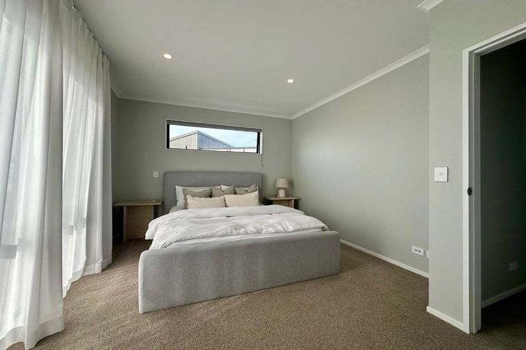 Photo of property in 2 Ko Iti Lane, Hobsonville, Auckland, 0616