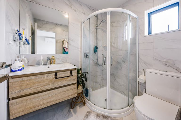 Photo of property in 56 Picturesque Drive, Flat Bush, Auckland, 2019