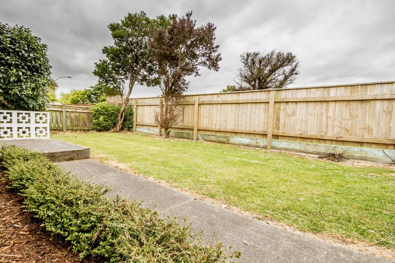 Photo of property in 90 Lyndhurst Street, Takaro, Palmerston North, 4412