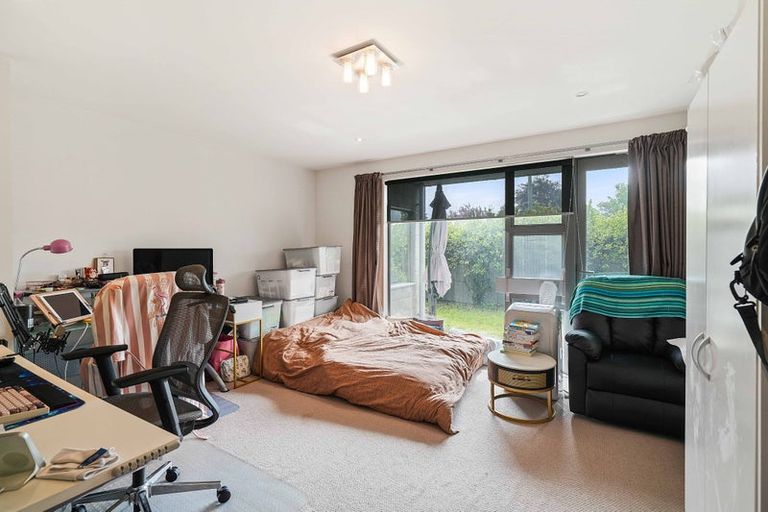 Photo of property in 24 Dinton Street, Russley, Christchurch, 8042