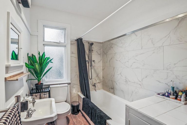 Photo of property in 186 Stapletons Road, Richmond, Christchurch, 8013