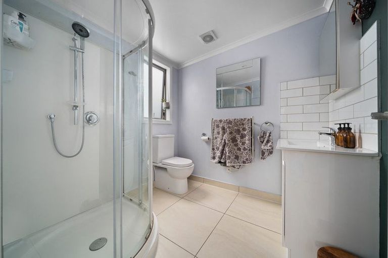 Photo of property in 17b Tuki Street, Titahi Bay, Porirua, 5022
