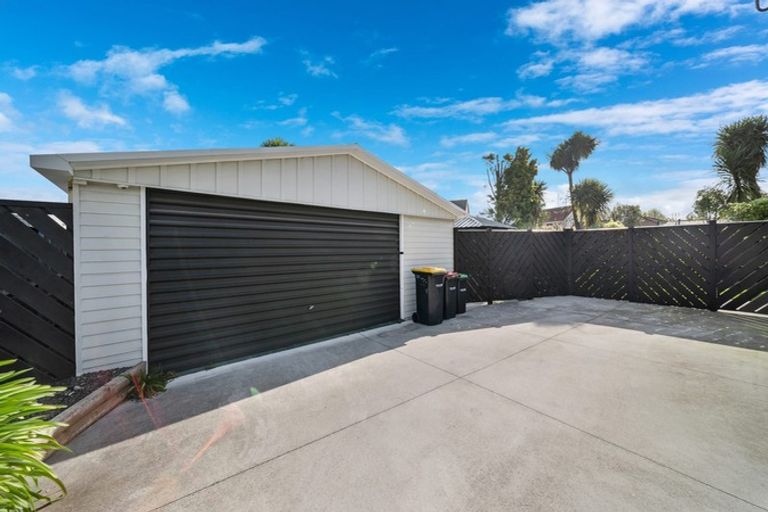 Photo of property in 11 Townshend Crescent, Halswell, Christchurch, 8025