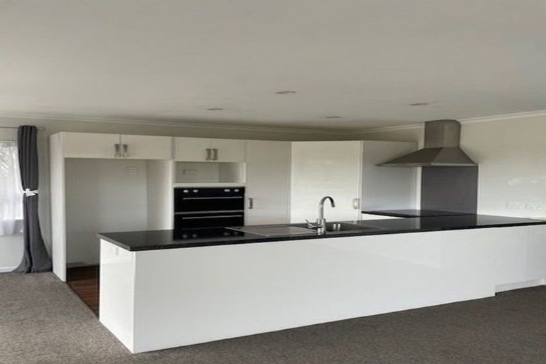 Photo of property in 10a Gaff Place, Whitby, Porirua, 5024