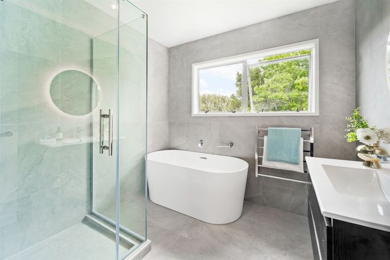 Photo of property in 26 Macnay Way, Murrays Bay, Auckland, 0630