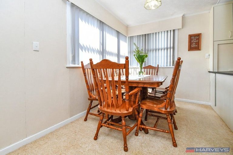 Photo of property in 43 Mckean Avenue, Manurewa, Auckland, 2102