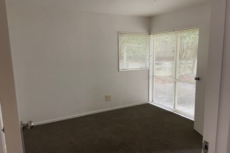 Photo of property in 60a Redwing Street, Browns Bay, Auckland, 0630